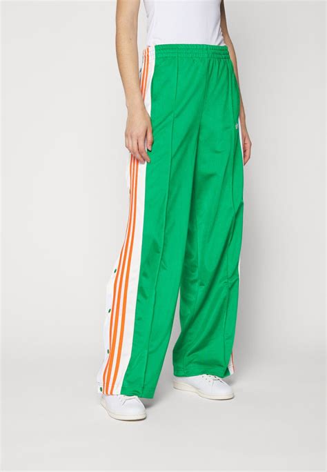 adidas broek groen sale|adidas Adicolor Classics Adibreak Pants .